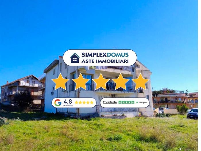 Appartamento con 6 locali in vendita in gandhi, Lentini