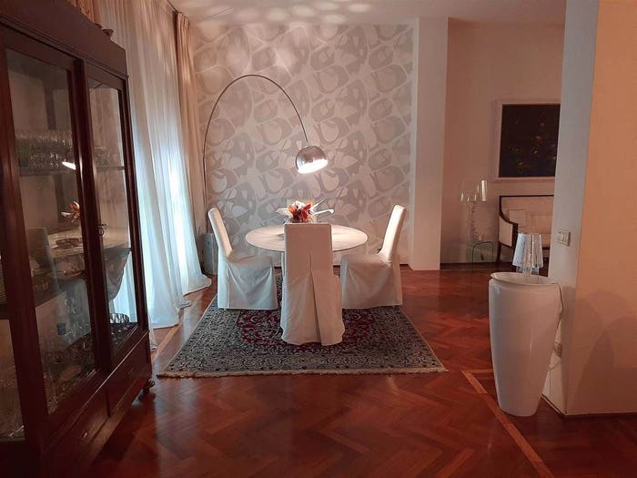 Appartamento con 5 locali in vendita in Calzabigi, Livorno