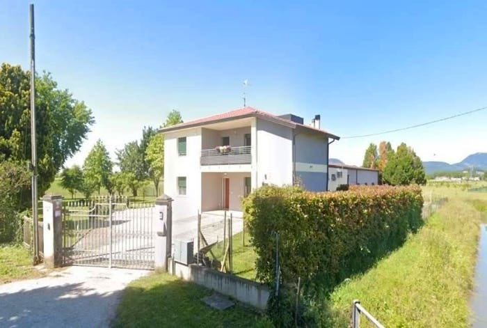 Appartamento con 5 locali in vendita in via Chiodare C, Due Carrare