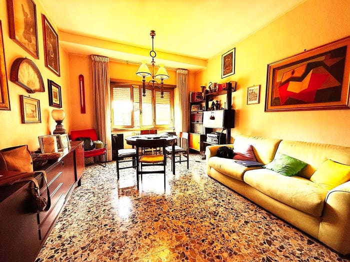 Casa trilocale in vendita in Via Genzano, Colli Albani, Roma