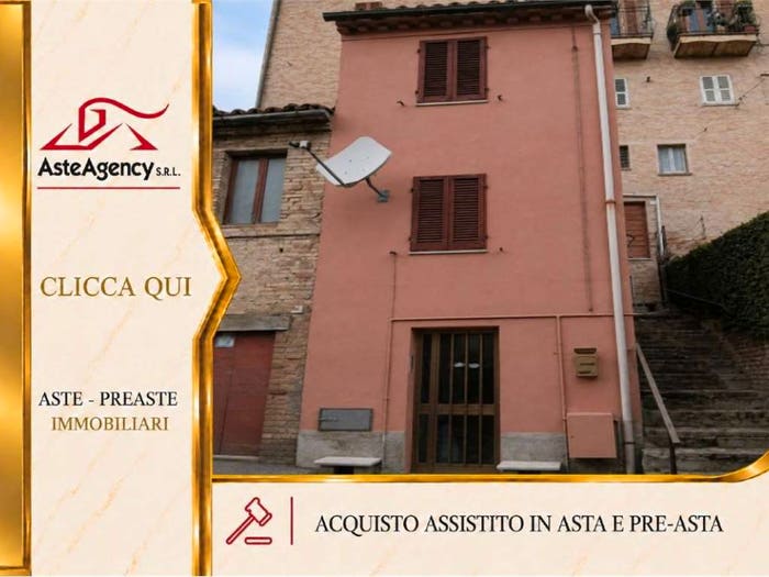 Appartamento trilocale in vendita in Via Luigi Ciaffoni, Centro, Corridonia