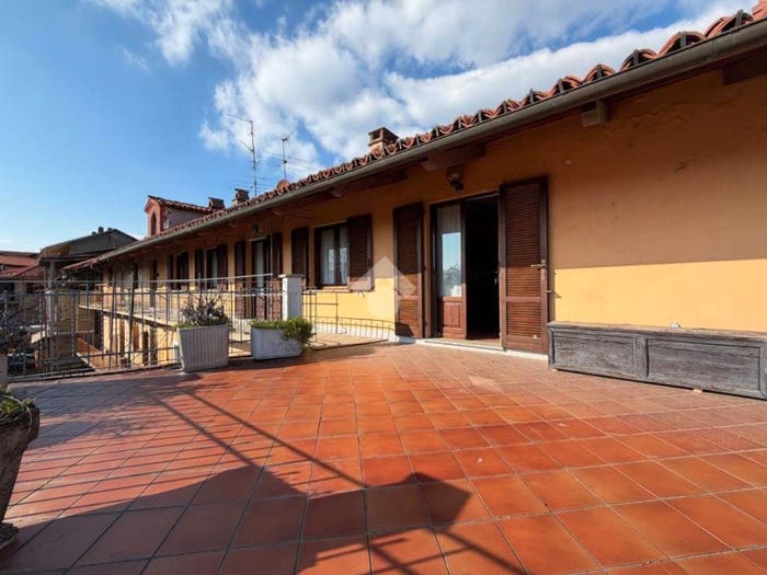 Appartamento trilocale in vendita in Via Gattinara, Centro, Viverone