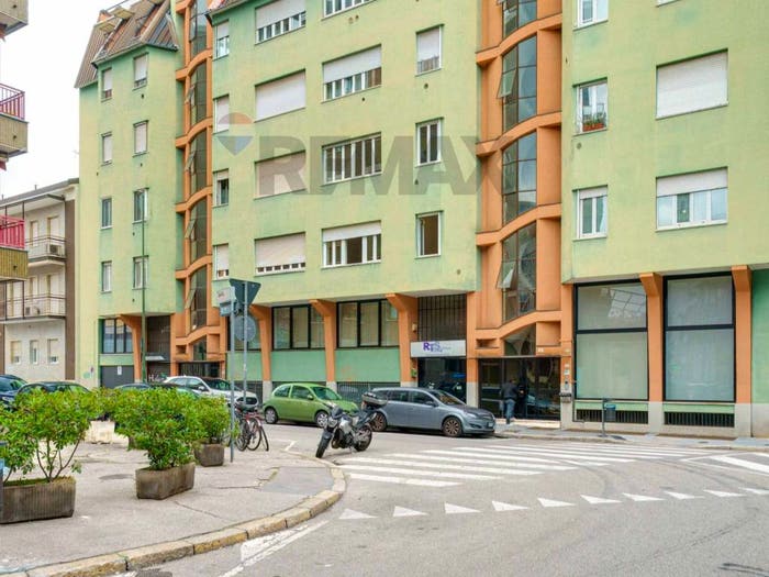 Appartamento trilocale in vendita in VIA ANGELO VILLA, Centro, Sesto San Giovanni