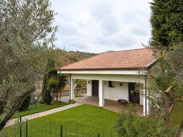 Casa con 5 locali in vendita in Via Codella, Settingiano