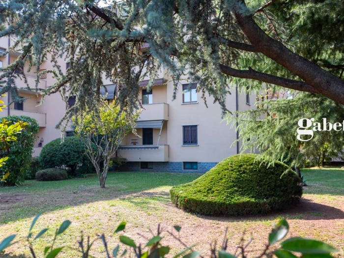 Appartamento trilocale in vendita in Via Gramsci, Centro, Bernareggio