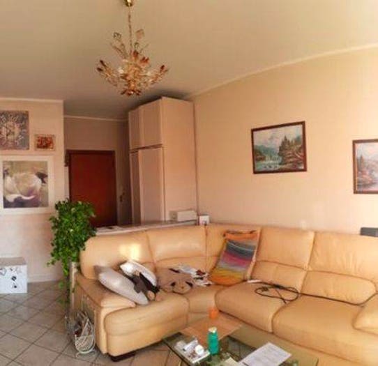 Appartamento trilocale in vendita in Via Guglielmo Marconi, Centro, Castelletto Sopra Ticino