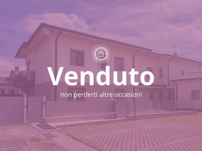 Appartamento quadrilocale in vendita in Via Tre Santi, Settimo Balconi, Pescantina
