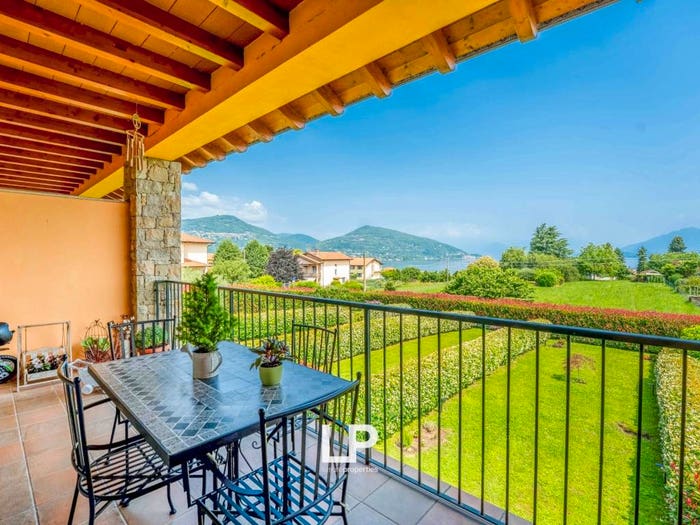 Appartamento con 5 locali in vendita in Via Quassa A, Centro, Ranco