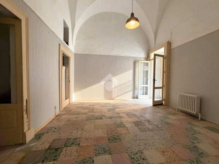 Appartamento trilocale in vendita in Via Giuseppe Sambiasi, Centro, Nardò