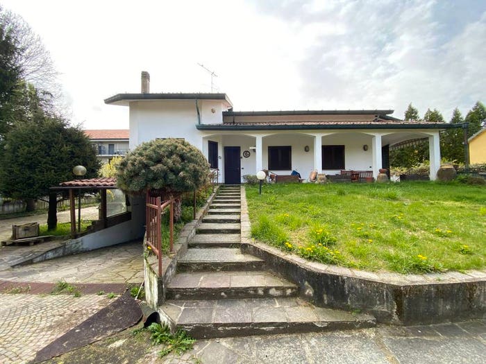 Casa con 6 locali in vendita in Via Cadore, Centro, Zibido San Giacomo