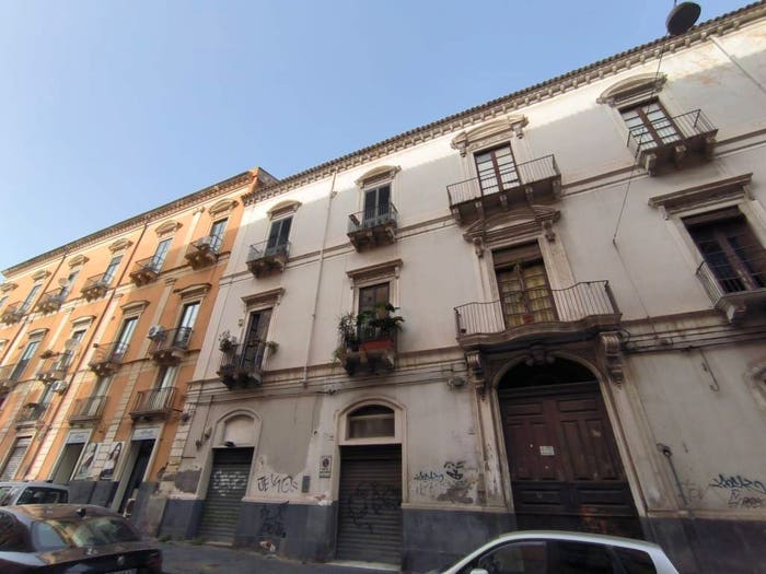 Appartamento quadrilocale in vendita in Via Francesco Crispi, Centro Storico, Catania