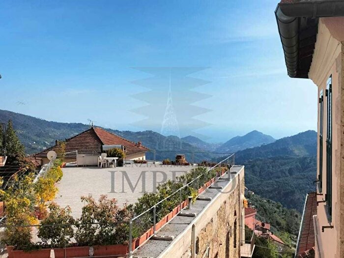 Appartamento bilocale in vendita in Via Visitazione, Perinaldo