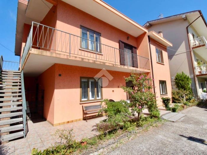 Appartamento quadrilocale in vendita in Via Tarvisio, Centro, Lignano Sabbiadoro