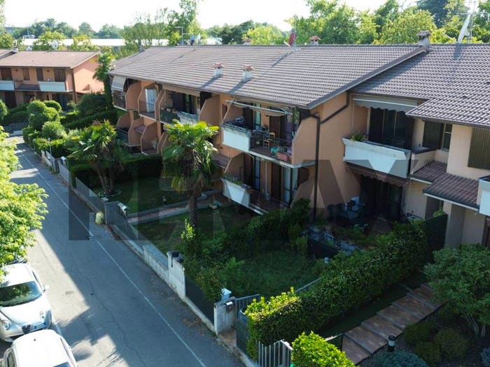 Appartamento trilocale in vendita in VIA PIETRO MASCAGNI, Chignolo d'Isola