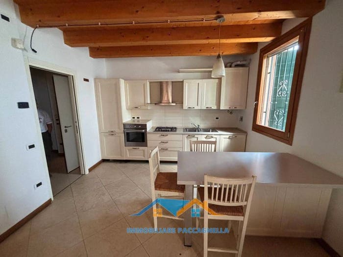 Appartamento con 5 locali in vendita in Via Antonio Buzzolla, Centro, Adria