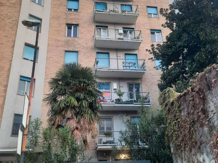 Appartamento trilocale in vendita in Piazza Napoli, Milano