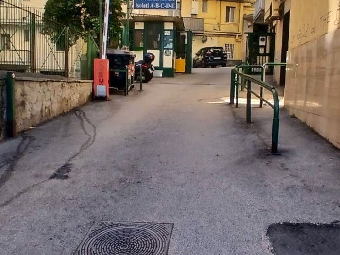 Appartamento bilocale in vendita in Via Bernardo Cavallino, Rione Alto, Napoli