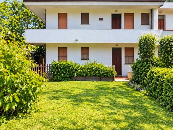 Appartamento trilocale in vendita in via del caprifoglio, Centro, Rosolina