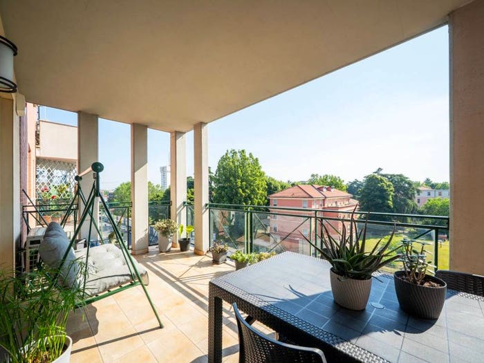 Appartamento quadrilocale in vendita in Piazza Davide Sesia, Turro, Milano