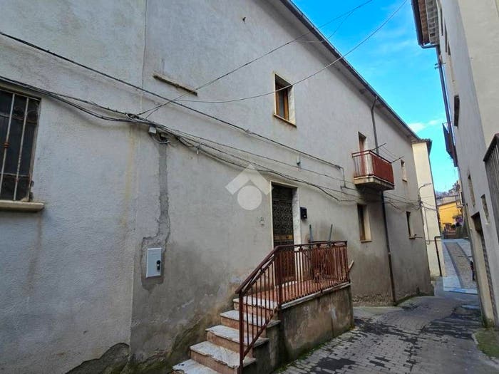 Appartamento trilocale in vendita in Via Rinacchio, Centro, San Fili