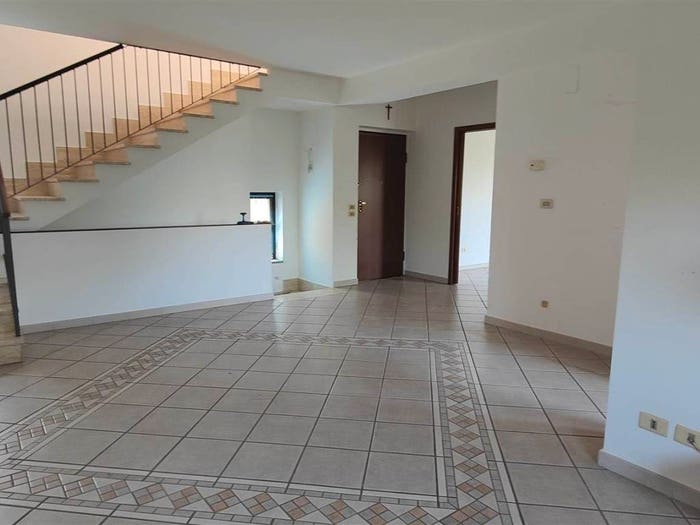Casa con 6 locali in vendita in VIA CAPITANO, Capitano, Castiglione Cosentino