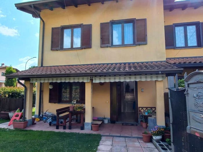 Casa trilocale in vendita in Via Coloder, Centro, Cuveglio
