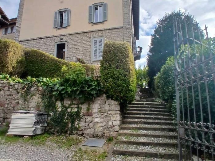 Appartamento quadrilocale in vendita in Via Giosuè Bailo, Centro, Almenno San Bartolomeo