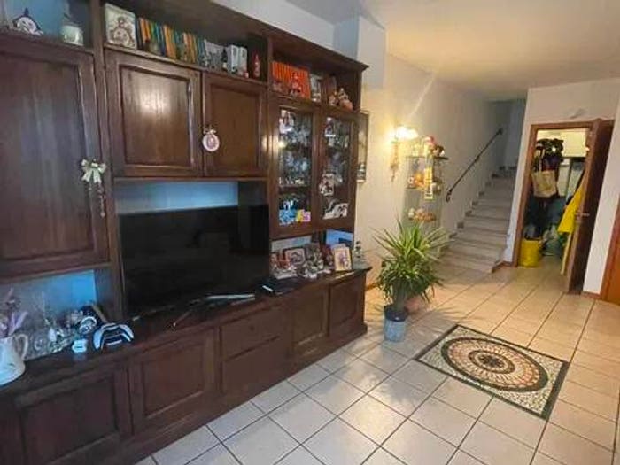 Casa con 5 locali in vendita in Via Francesco Chiusa, Ospedale Stazione, Livorno