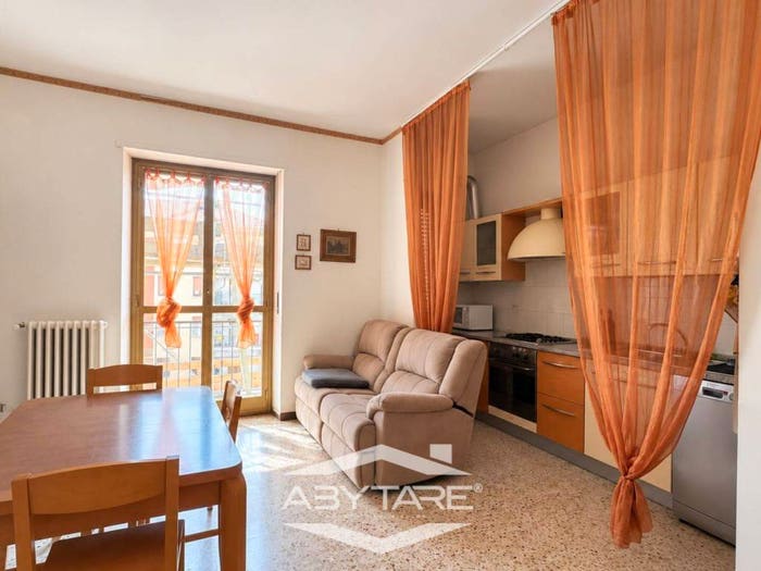 Appartamento trilocale in vendita in Via Enrico Belli, Centro, La Loggia