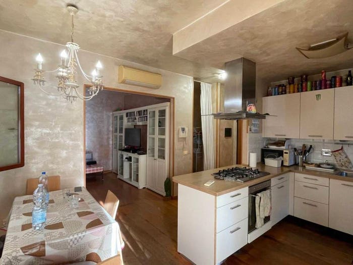 Appartamento con 5 locali in vendita in Via Osnago, Labaro, Roma