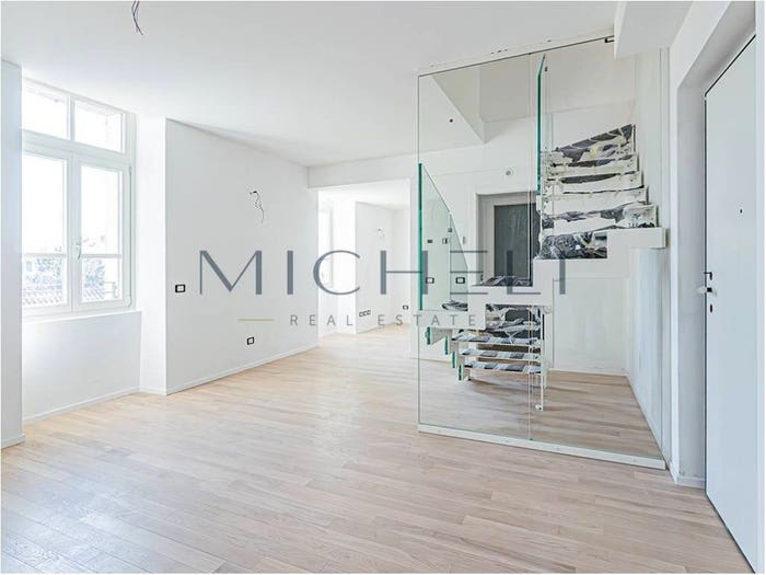 Appartamento trilocale in vendita in Via Antonio Ghislanzoni, Centro, Lecco