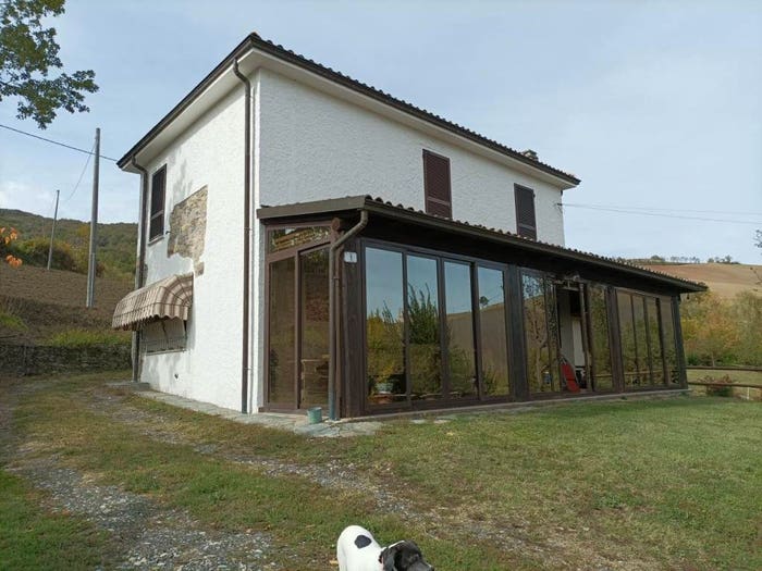 Casa con 6 locali in vendita in Via Case Rebuffi na, Pianello Val Tidone