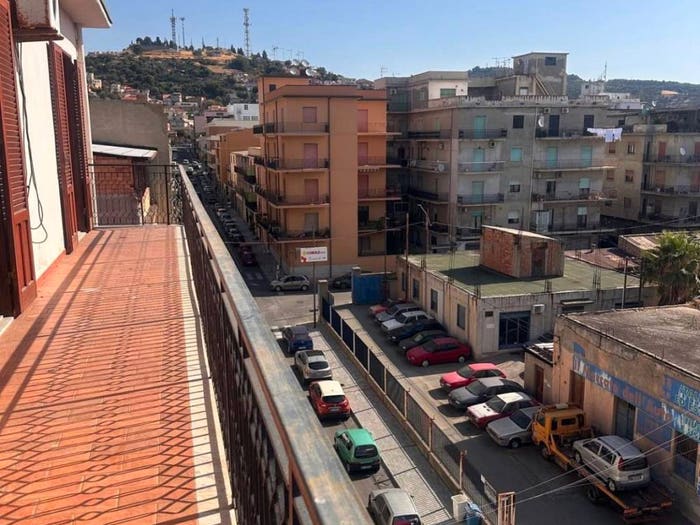 Appartamento quadrilocale in vendita in Via Tenente Minicucci, Melito di Porto Salvo