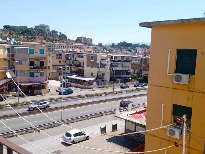 Appartamento trilocale in vendita in Viale Giostra, Giostra, Messina
