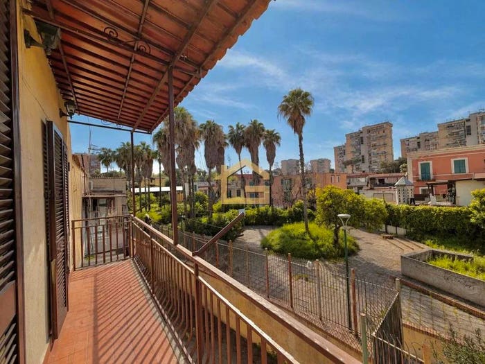 Appartamento bilocale in vendita in Via del Salvatore, Piscinola, Napoli