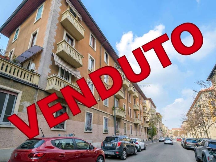 Appartamento trilocale in vendita in via de predis, Certosa, Milano