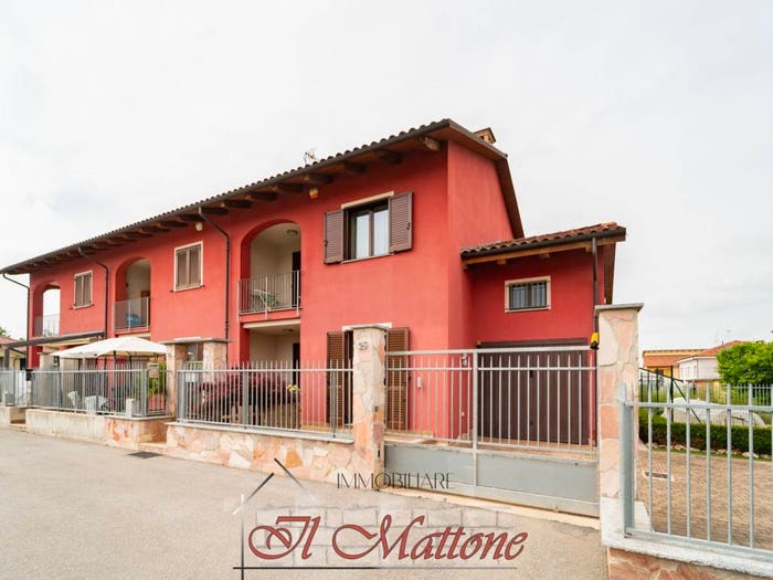 Casa con 6 locali in vendita in Via della Sorgente, Genola