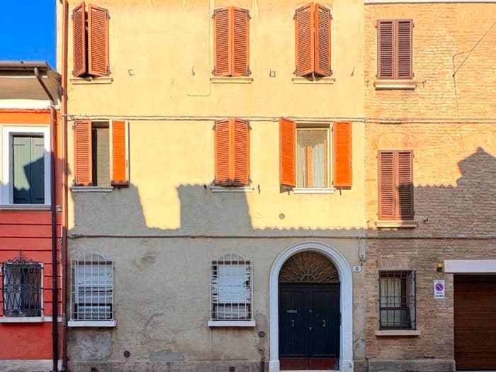 Appartamento bilocale in vendita in Via Ugo Bassi, Centro Storico, Ferrara