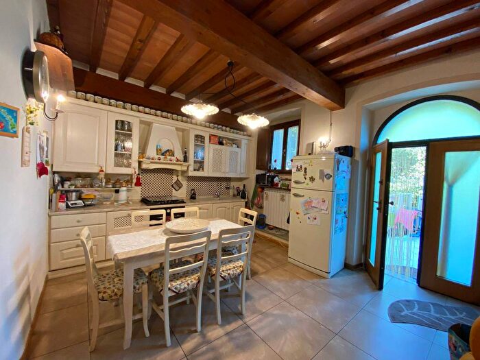 Casa quadrilocale in vendita in Serravalle Pistoiese