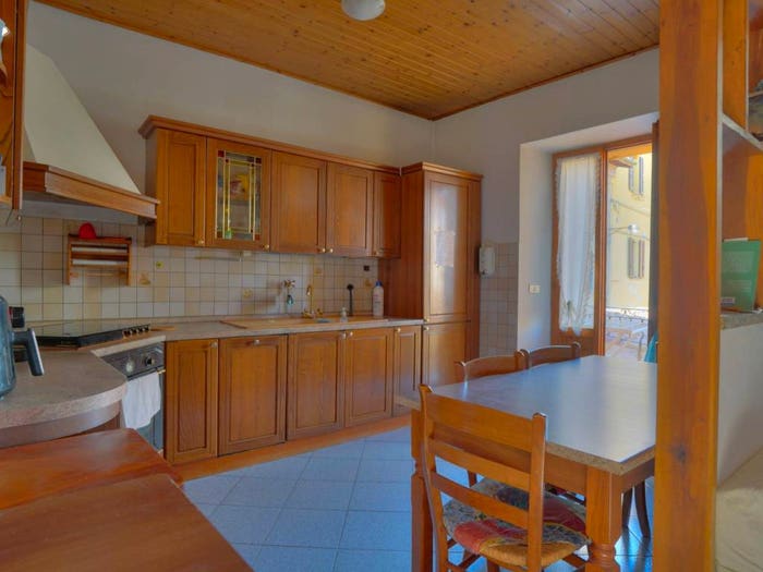 Appartamento con 6 locali in vendita in Via Farnese, Centro, Camerino
