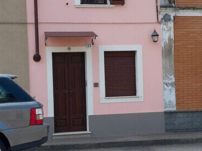 Appartamento trilocale in vendita in Via Umberto I, Centro, Palestro