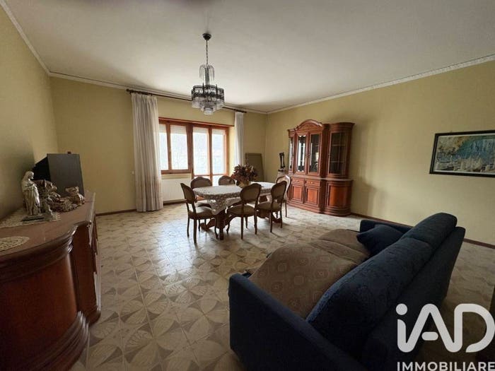 Appartamento quadrilocale in vendita in Via San Mariano, Centro, Piobbico