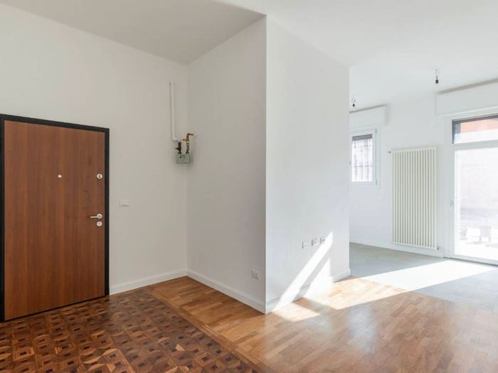 Appartamento quadrilocale in vendita in Via del Borgo di San Pietro, Irnerio, Bologna