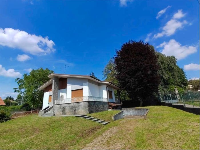 Casa quadrilocale in vendita in Albiolo