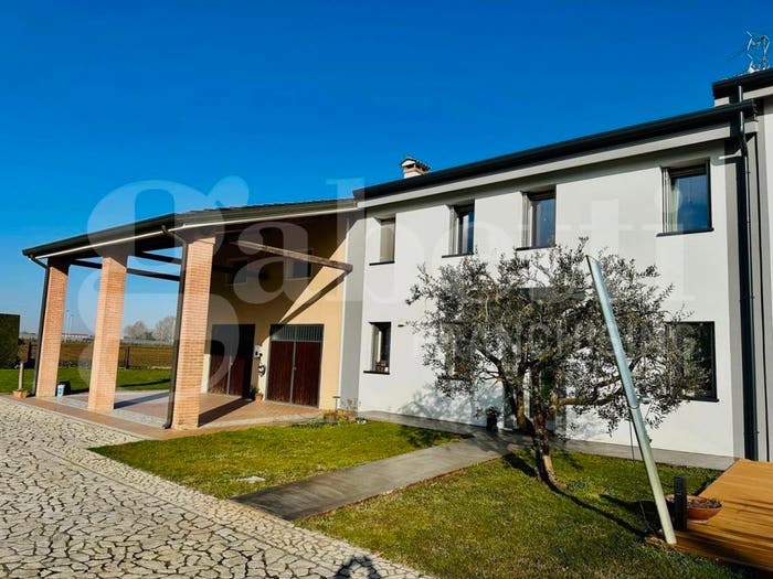 Casa con 5 locali in vendita in Via Crearo, Noventa Vicentina