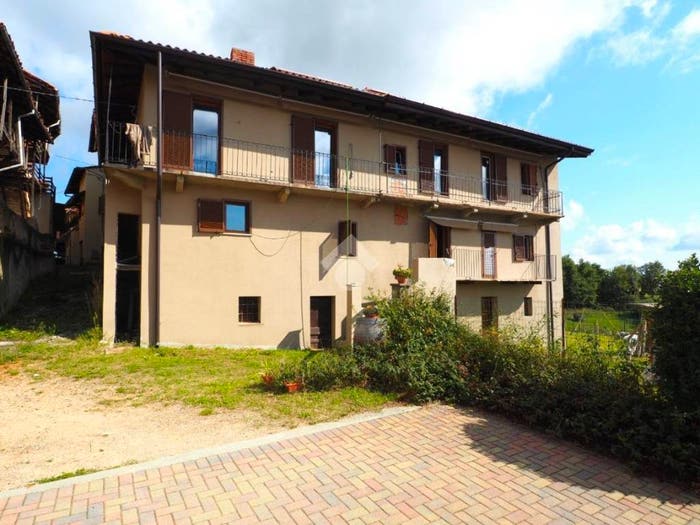 Casa con 6 locali in vendita in Frazione Forzani, Centro, Masserano