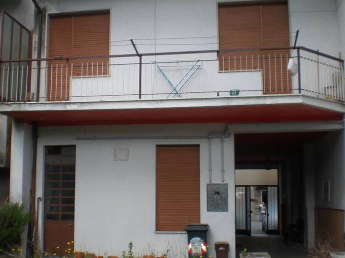 Casa con 6 locali in vendita in Bistagno