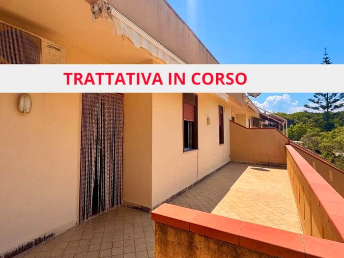 Appartamento trilocale in vendita in Campofelice di Roccella