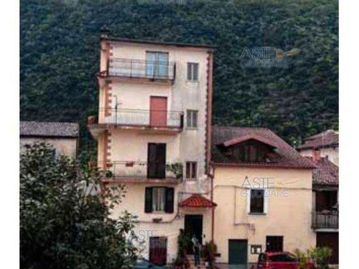Appartamento trilocale in vendita in Piazza Mercato, Felitto