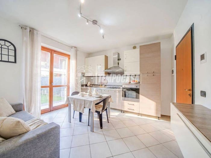 Appartamento bilocale in vendita in via Pasteur, Borgo Ticino
